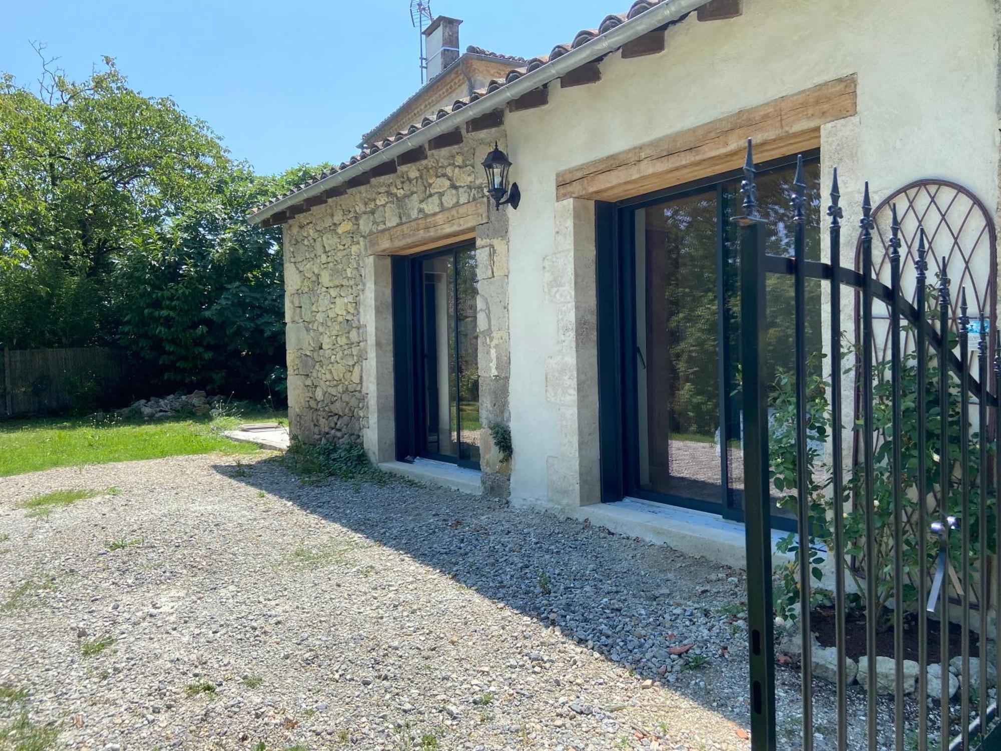 Bien Plus Qu'Une Chambre D'Hote Un Lodge Avec Kitchinette Terrasse Et Jardin Prive Clos Lasserre  外观 照片